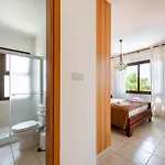 Vila Sea Front Costa Blu By Ezoria *