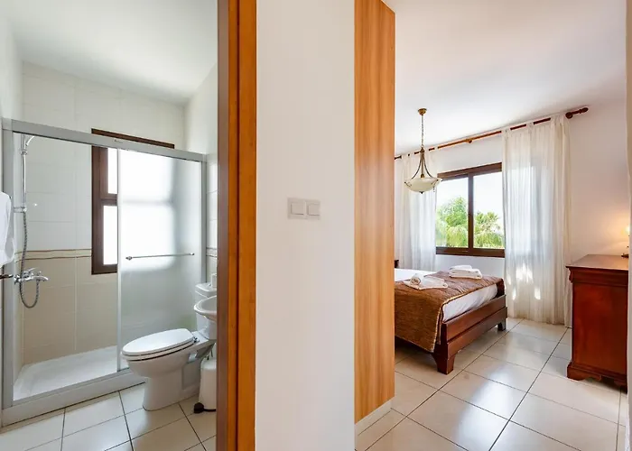 Villa Sea Front Costa Blu By Ezoria *