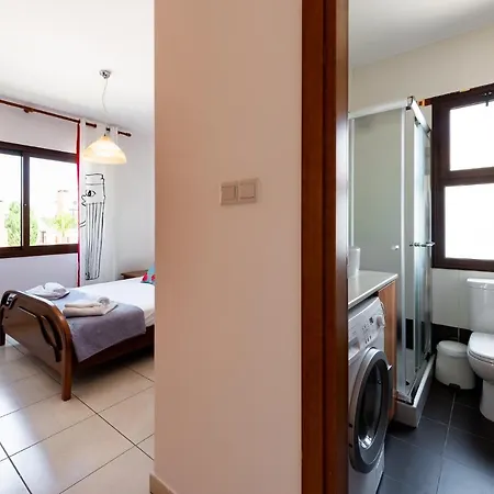 Villa Sea Front Costa Blu By Ezoria *